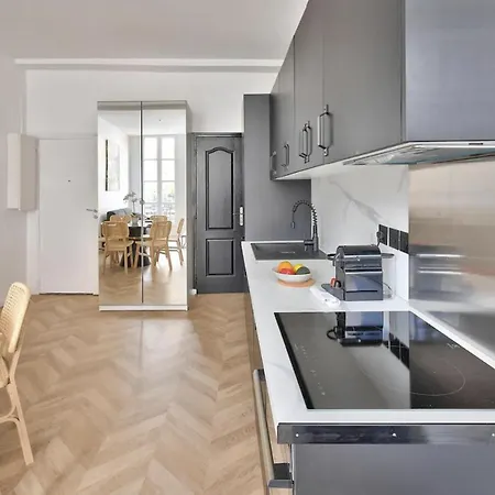 Splendide Au Coeur De * Paris